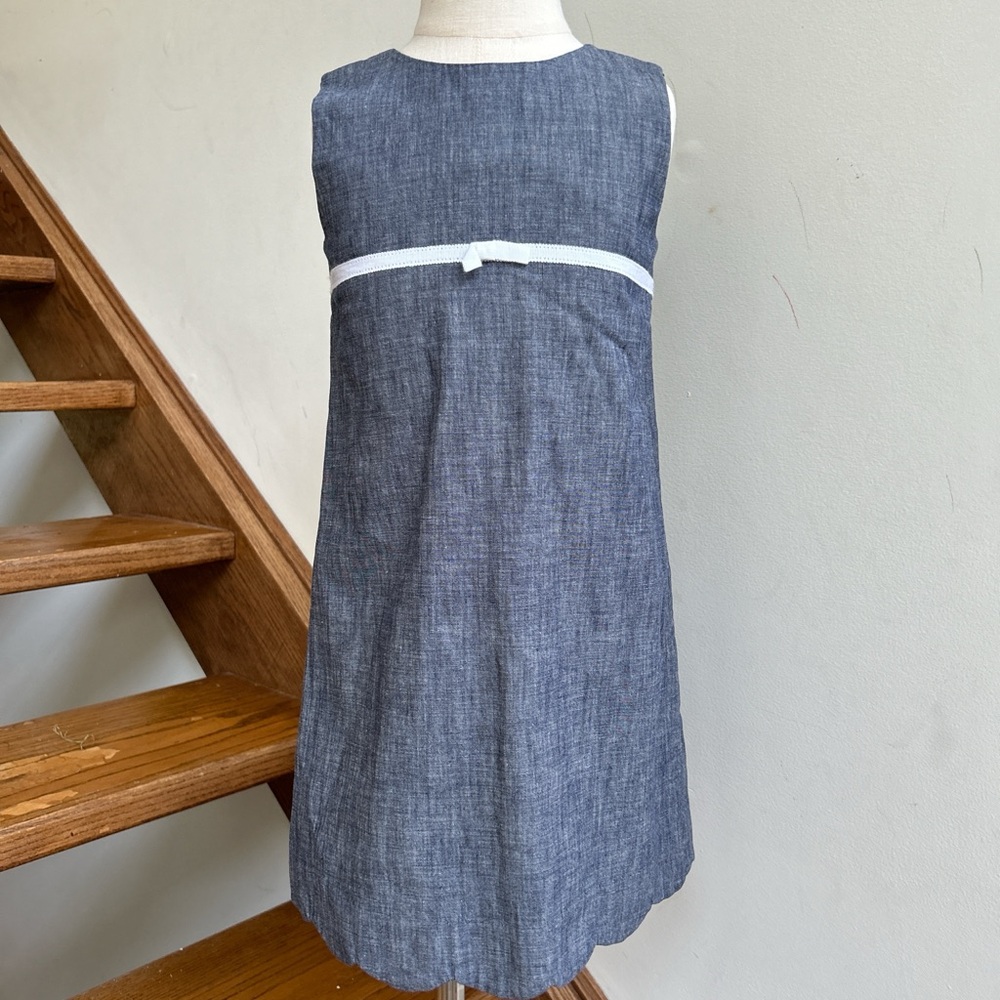 Lilly Pulitzer Girl’s blue Denim chambray shift Dress Size 5.